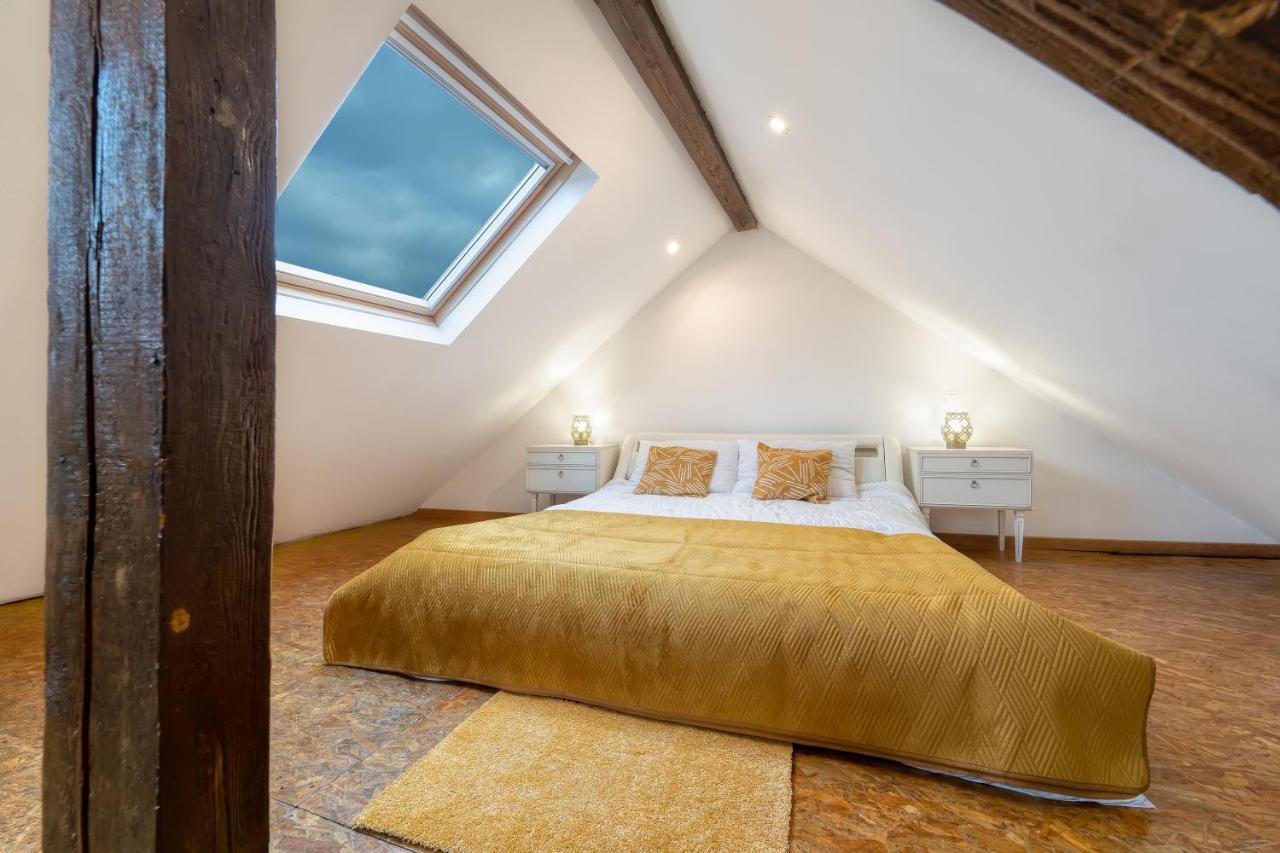 Sous Les Etoiles Metz Luxembourg Un-Sejour-A-Part Apartment Clouange Exterior photo