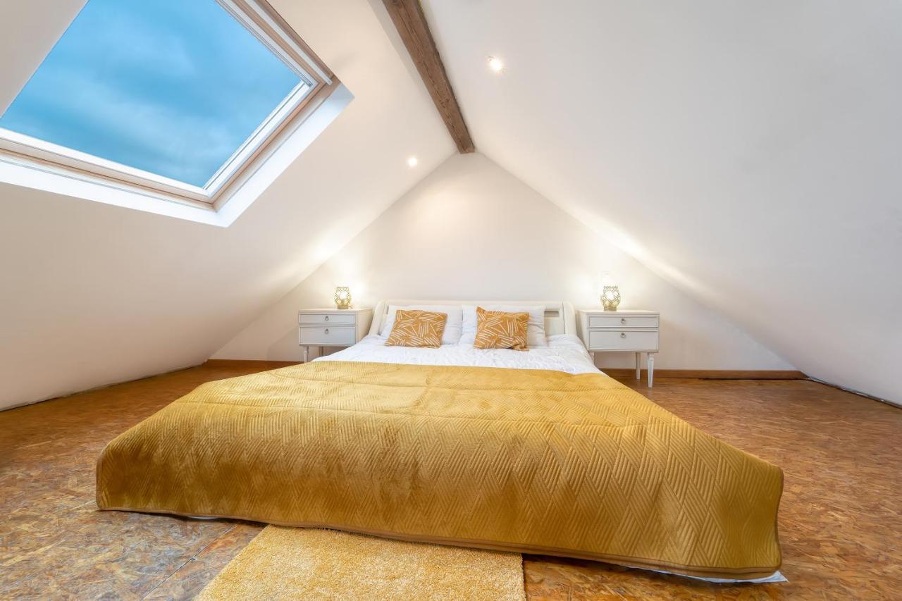 Sous Les Etoiles Metz Luxembourg Un-Sejour-A-Part Apartment Clouange Exterior photo